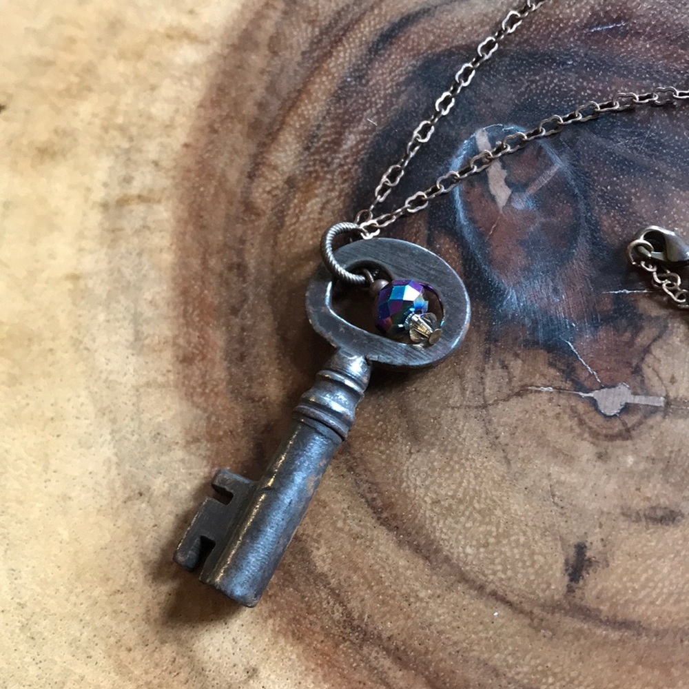 Key necklace - Picture 3 of 3
